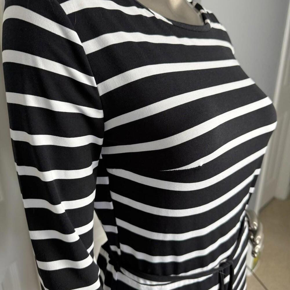Liz Claiborne Dress Women's Sz S Belted Sheath 3/4 Sleeve Knee Length Striped - Picture 2 of 12